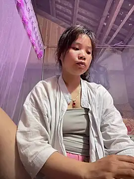 Ngoc-bbi online show from April 23, 12:51 pm