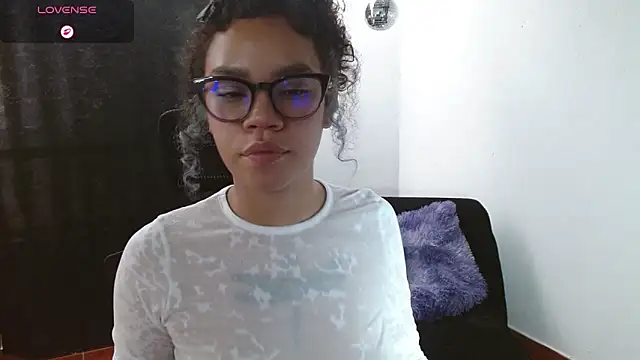 Canela s1 online show from April 22, 8:17 pm