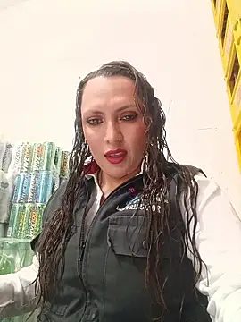 Snapshot of VERONICA__03 chatting on October 1, 3:39 pm VERONICA 03 online show from October 1, 3:39 pm