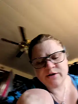 Jessieb902020 online show from February 20, 6:42 pm