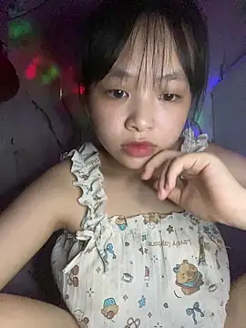 Snapshot of candy___123 chatting on October 10, 2:33 pm candy   123 online show from October 10, 2:33 pm