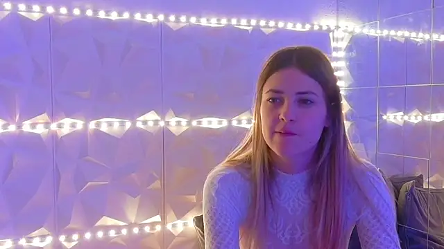 Aishha  online show from December 16, 5:35 am