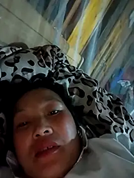 miss-su online show from April 23, 12:29 pm