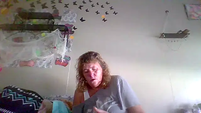 Bored Grandma online show from October 5, 8:25 pm