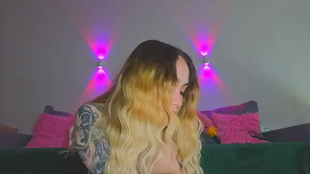 baobei03 online show from April 27, 7:49 am