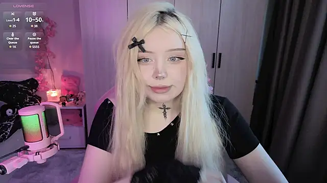 RileyVice online show from June 21, 8:29 am