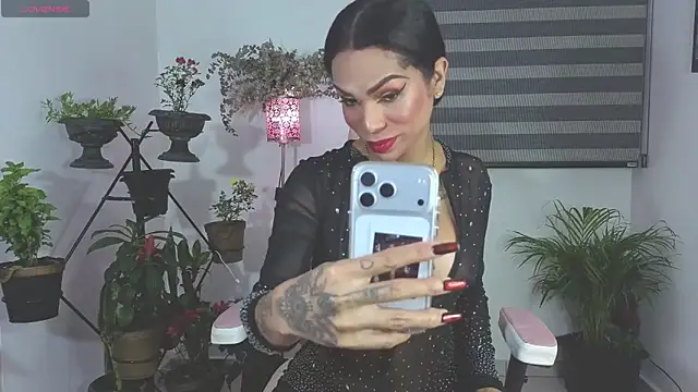 isabella pearl  online show from June 11, 3:58 am