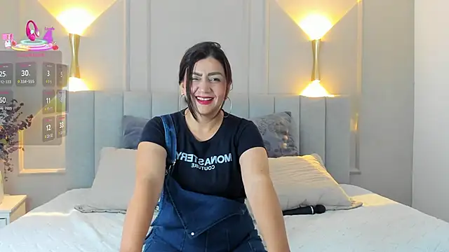 victoria bourne online show from September 20, 7:45 pm