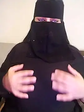 lilyan12 online show from April 26, 11:02 pm