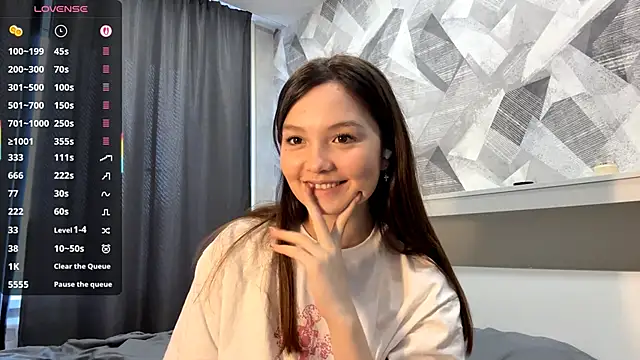 Snapshot of KiraVelvet chatting on October 11, 11:36 am KiraVelvet online show from October 11, 11:36 am