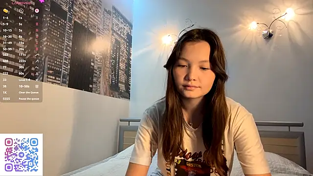 Snapshot of KiraVelvet chatting on September 28, 10:42 am KiraVelvet online show from September 28, 10:42 am