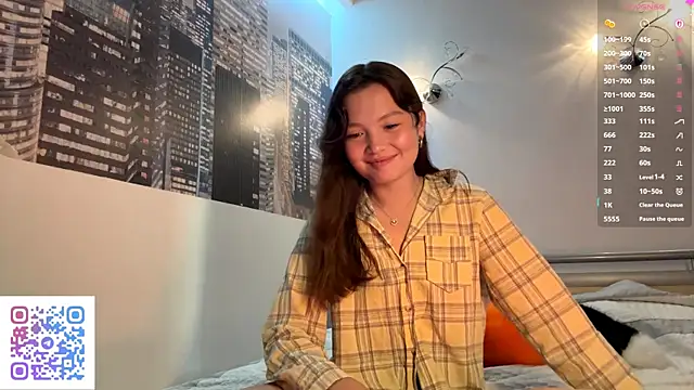 Snapshot of KiraVelvet chatting on September 24, 7:18 am KiraVelvet online show from September 24, 7:18 am