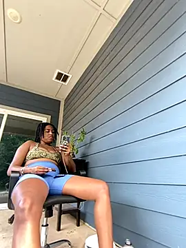 Snapshot of princesslivv chatting on September 15, 10:28 pm princesslivv online show from September 15, 10:28 pm
