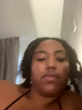 Snapshot of princesslivv chatting on September 13, 12:40 am princesslivv online show from September 13, 12:40 am