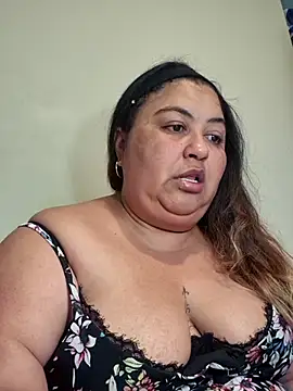 curvy diva  online show from February 8, 11:47 am