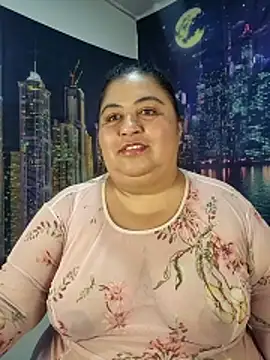 curvy diva  online show from April 22, 10:12 am