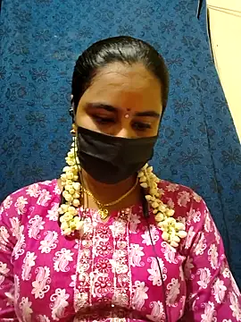 mini-queen online show from April 25, 12:52 pm