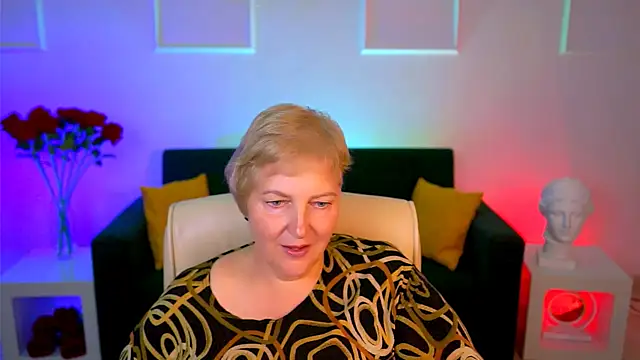 Snapshot of MaryMogan chatting on October 1, 12:54 pm MaryMogan online show from October 1, 12:54 pm