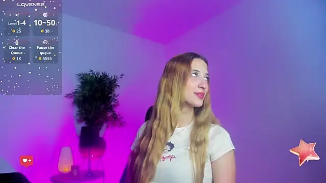 Snapshot of Emilywillis8 chatting on September 22, 1:31 pm Emilywillis8 online show from September 22, 1:31 pm