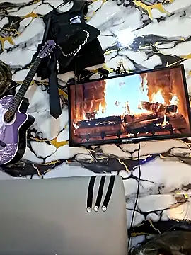 Alisson Morgann online show from April 19, 8:22 pm