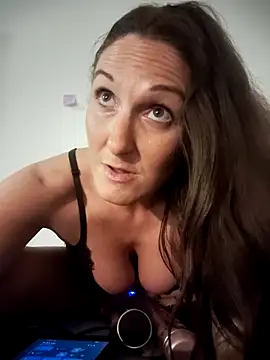 PrincessP8989 online show from March 9, 7:00 am