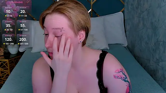 AlexandraGreen online show from June 11, 9:33 pm