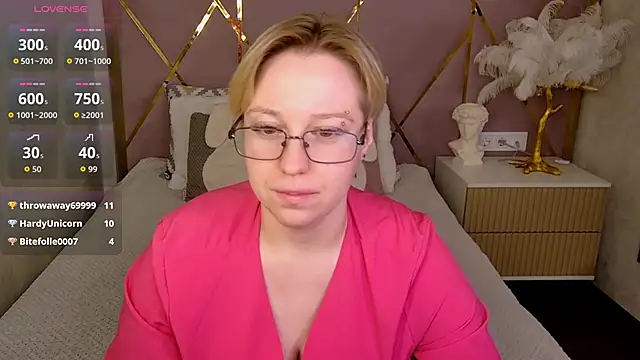 AlexandraGreen online show from April 28, 2:49 am