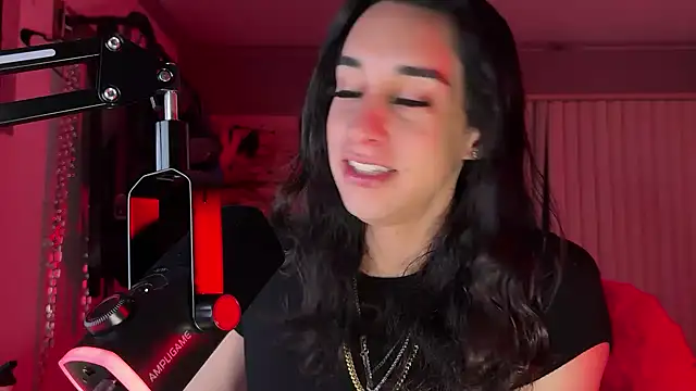 xoFrankie online show from April 26, 5:16 am