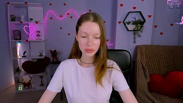 khloebeauty online show from June 6, 11:05 am