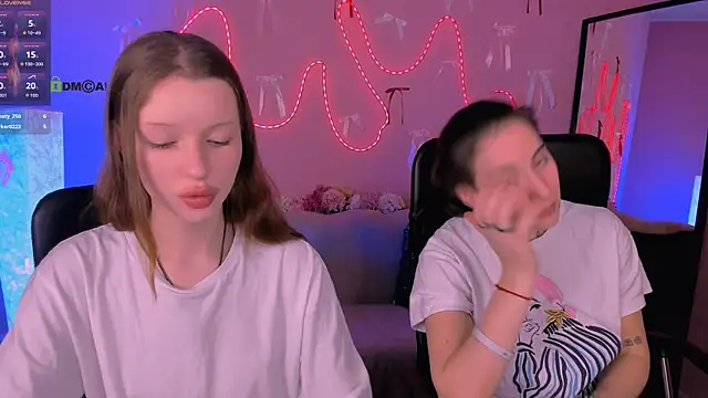 khloebeauty online show from March 20, 8:25 pm