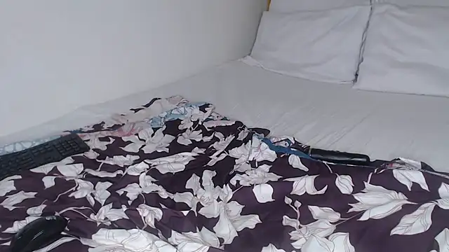 Bella 2025 online show from April 15, 7:03 pm