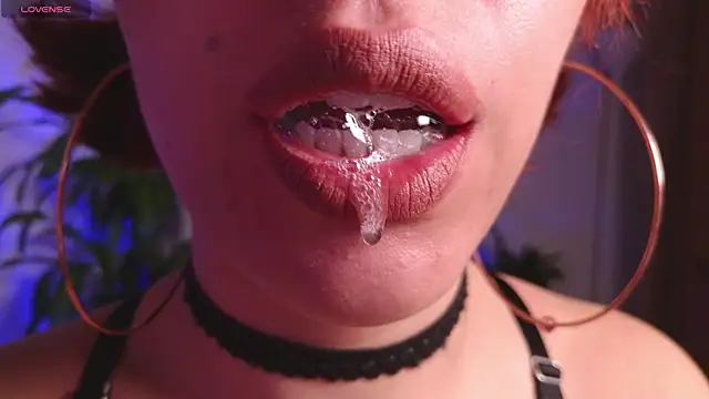 bri von dhara   online show from April 24, 4:04 am