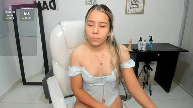 Aiilyn Ds online show from September 16, 10:01 am