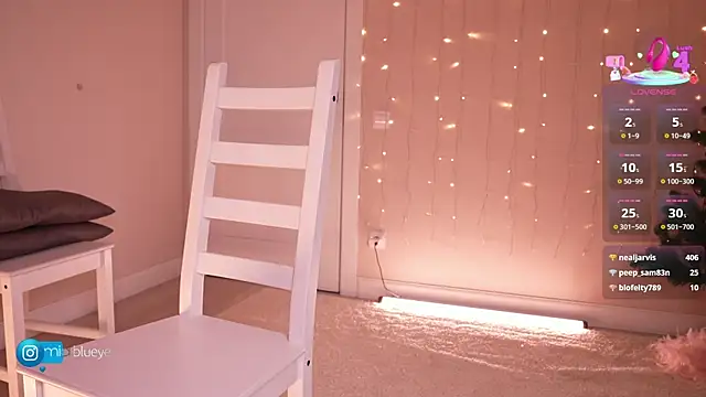 Miablueye online show from January 8, 4:44 pm