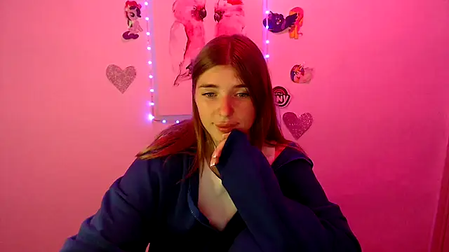 Snapshot of JuiceLips__ chatting on October 2, 2:22 pm JuiceLips online show from October 2, 2:22 pm