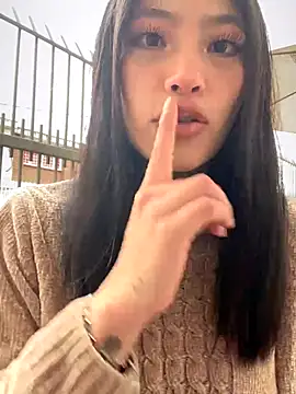 Snapshot of KloePink_ chatting on September 18, 3:43 pm KloePink online show from September 18, 3:43 pm
