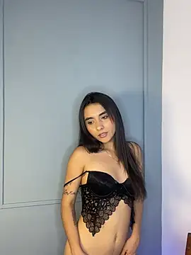 Zafira Montiel online show from January 17, 9:00 pm