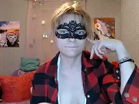 Miss Nona online show from April 26, 1:42 pm