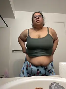 wishuhope4 online show from April 13, 3:13 pm