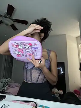 cupcakemia online show from October 27, 5:30 pm