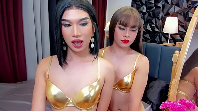 MaxCollins online show from November 2, 4:21 pm