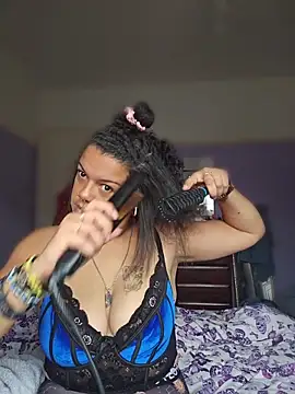 GoddessChantelle online show from April 22, 7:49 am