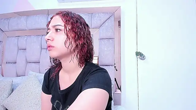 megannherrera online show from January 9, 1:15 pm