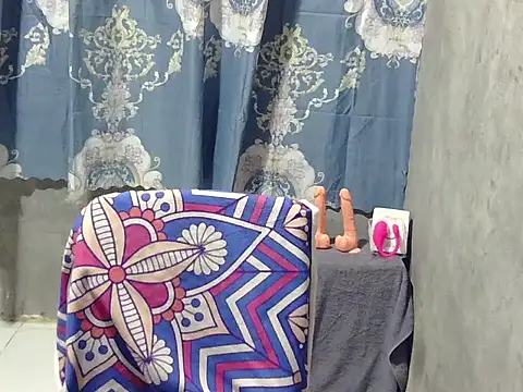 Snapshot of Pink_Scarlet chatting on September 13, 8:55 am Pink Scarlet online show from September 13, 8:55 am