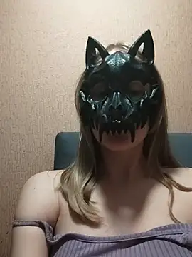 Nelly Freda online show from November 2, 9:40 pm