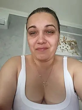 PalomaDesireee online show from April 6, 6:47 am