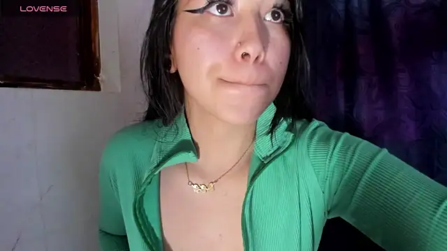 Snapshot of Viioleett_cum chatting on September 26, 6:05 pm Viioleett cum online show from September 26, 6:05 pm
