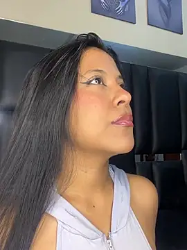 Kendra C online show from January 14, 1:32 am