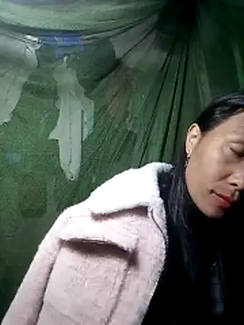 Lisa pusy online show from December 17, 5:50 pm