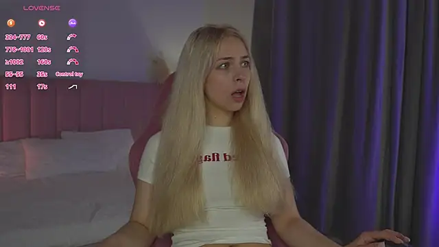 ShinyBarbie online show from June 12, 7:49 am